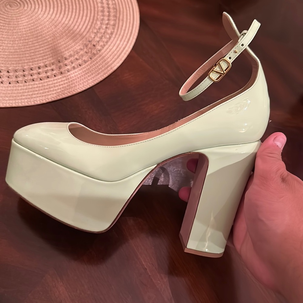 Valentino Platform